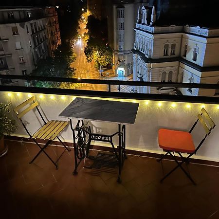 Bright & Spacious Home In Buda Budapeste Exterior foto